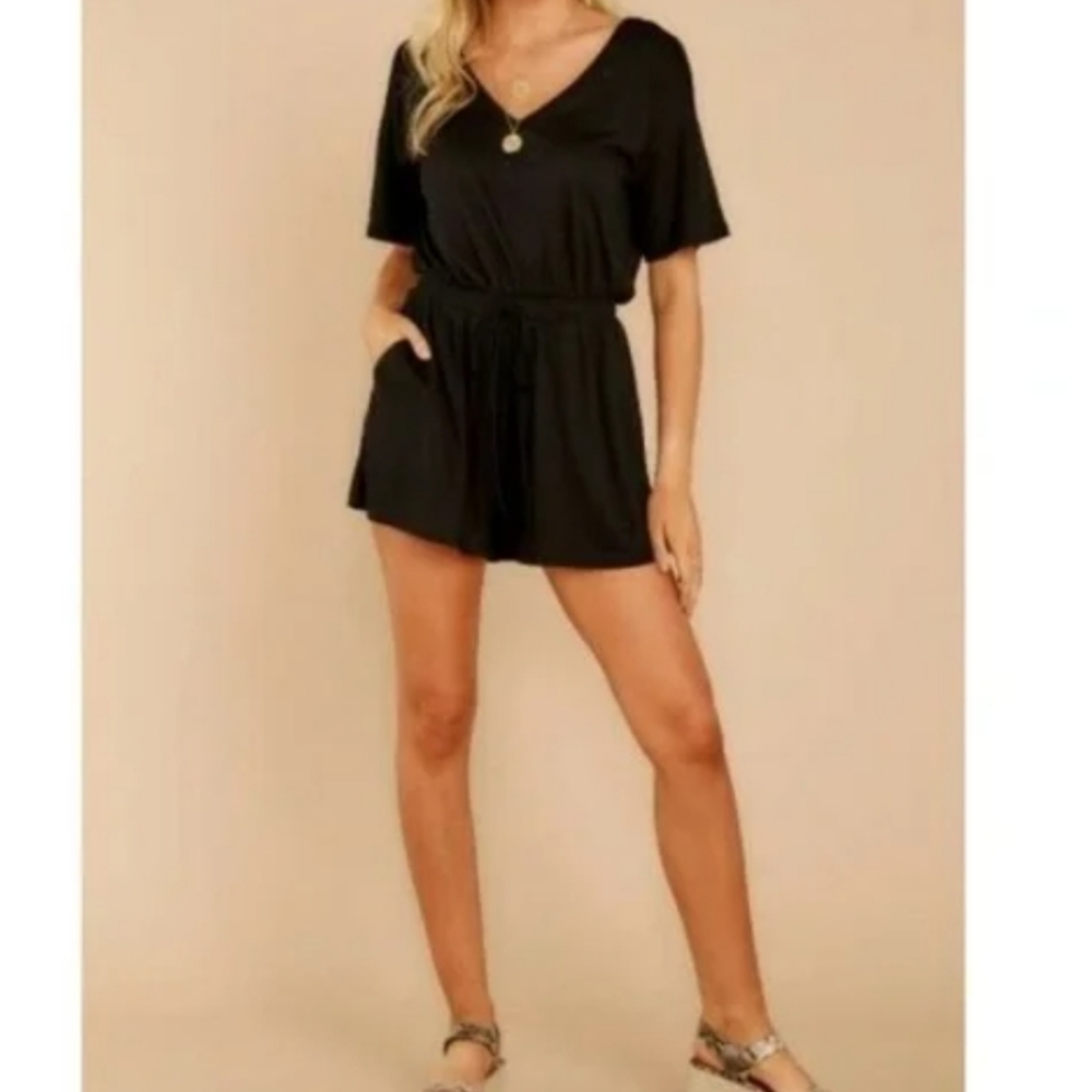 Umgee Black V-Neck Short Sleeve Romper